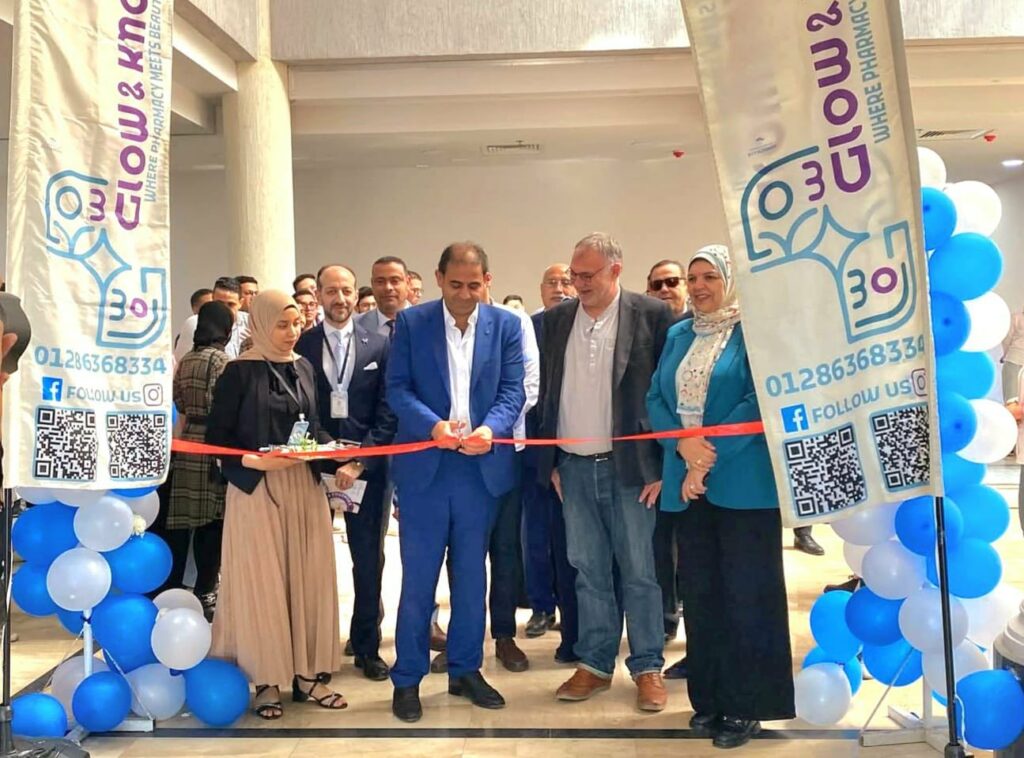 في إنجاز غير مسبوق… طلاب الفرقة الثانية بكلية الصيدلة ينطلقون نحو العالمية!